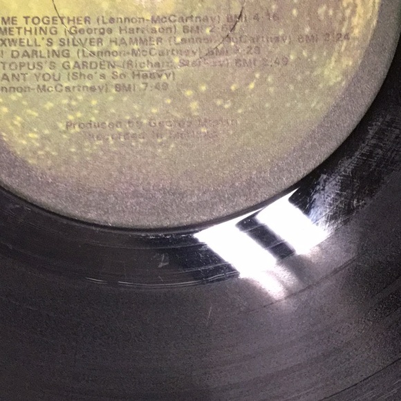 Beatles Abbey Road album. Some fingerprints a scratches but none severe. - Picture 6 of 8